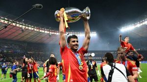 Rodri Bangga Spanyol Pecundangi 4 Juara Dunia untuk Raih Trofi EURO 2024